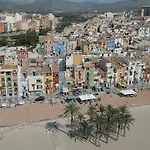 Pau 4*